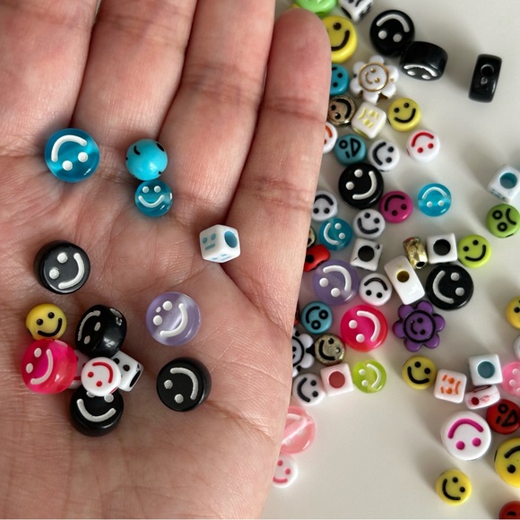 Set of Smiley Beads! So cute! - Picture 2 of 9